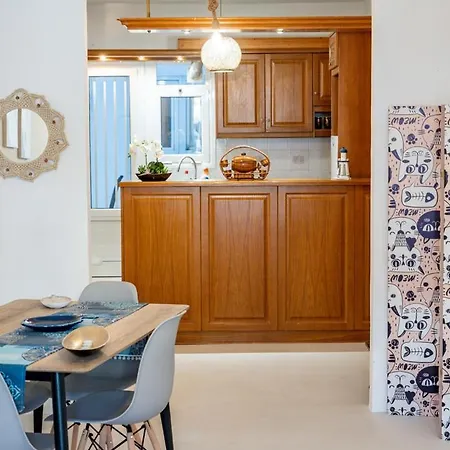 Anna Maria House For 6 Persons In Town Apartment Tinos